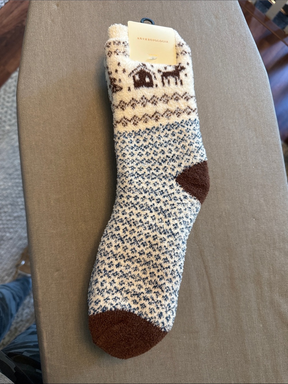 Anthropologie Women’s Patterned Cabin Crew Socks in Cream, Blue & Brown